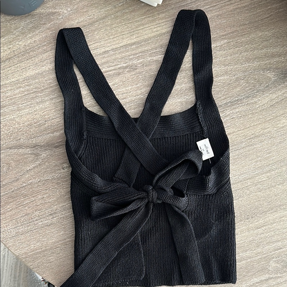 Aritzia Wilfred  Cayenne Top